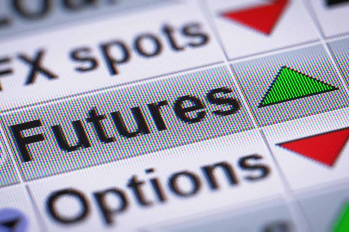 Discover the differences between spot and futures trading and find the best crypto exchanges for each in 2025
